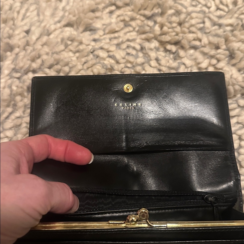 CELINE Black and Brown Wallet Kisslock clean/pristine Flap MINT Authentic - Picture 2 of 10
